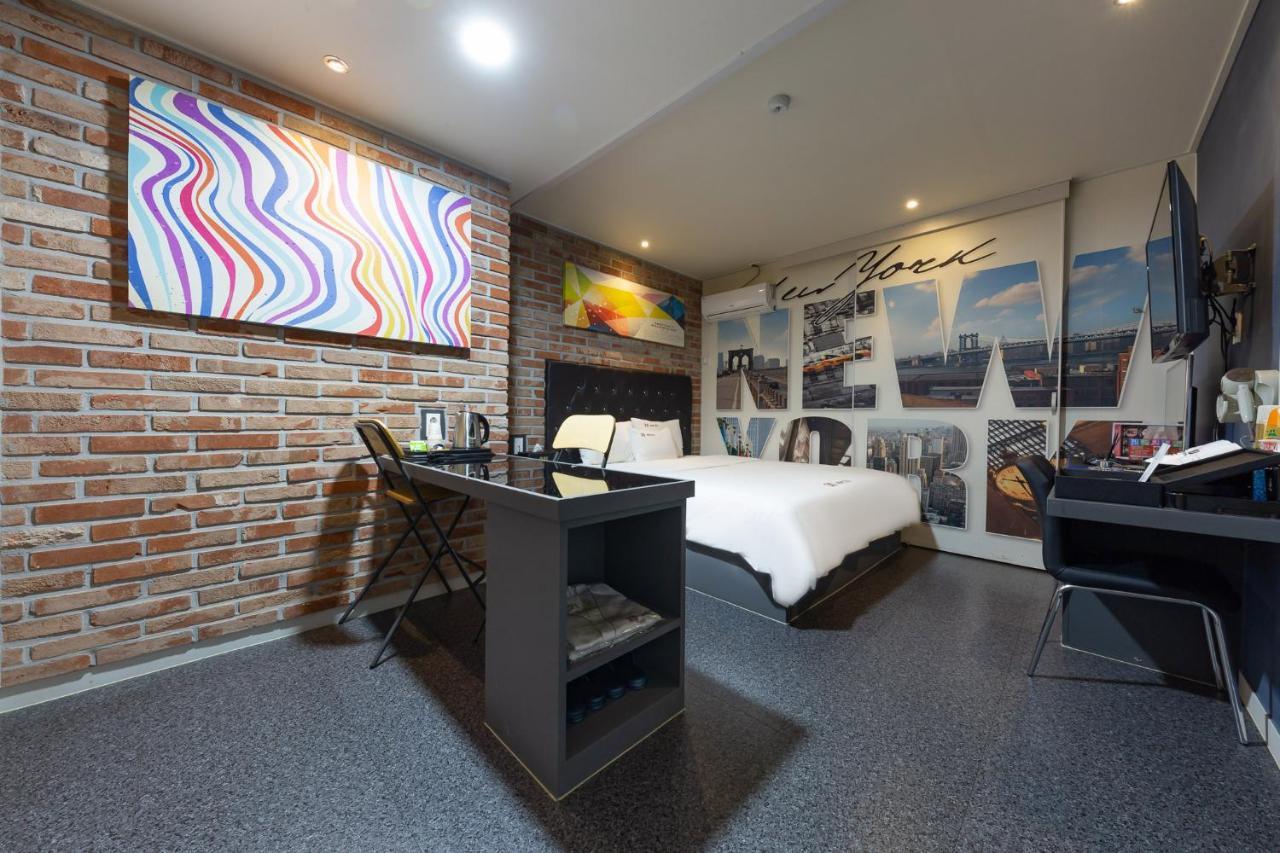 2U Motel Daejeon Eksteriør billede